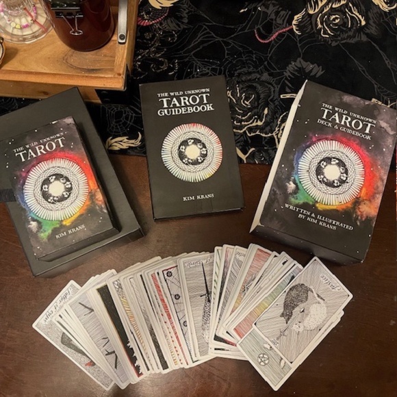 The Wild Unknown Tarot Deck & Guidebook (CLEANSED) - Picture 1 of 5